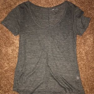 Heather grey pocket tee